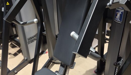 ​【減量中の落とし穴】腰を痛めて分かった「停滞させない」リハビリ戦略。フリーウェイトからマシンへ切り替えるべき明確な理由。